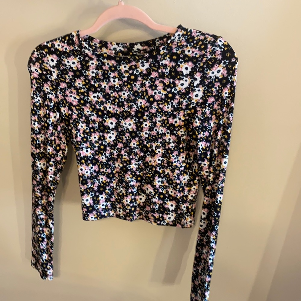 NWT XS cropped long sleeve